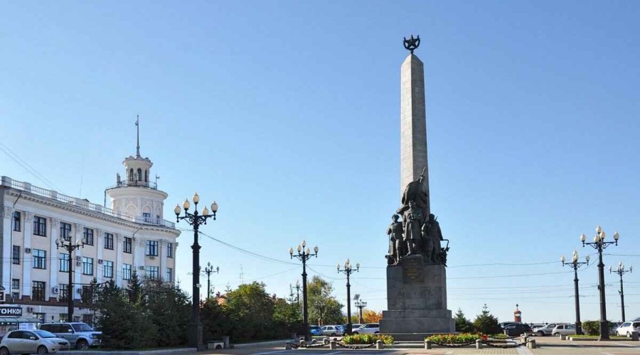 Комсомольская площадь