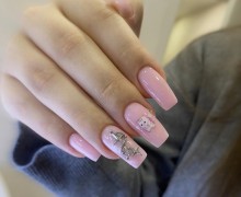 Tulip Nail Bar: Маникюр, педикюр и оформление бровей  - всё для вашего идеального образа