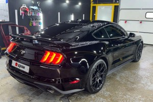 Ford Mustang, 2020