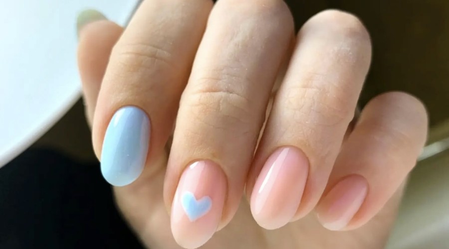 Tulip Nail Bar: Маникюр, педикюр и оформление бровей  - всё для вашего идеального образа